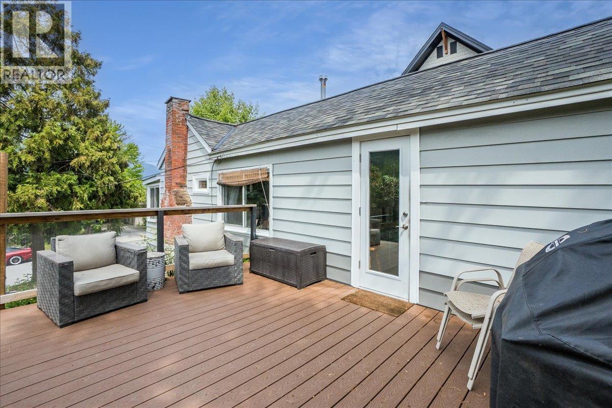 902 Fell Street, Nelson, British Columbia  V1L 3N2 - Photo 29 - 10388034