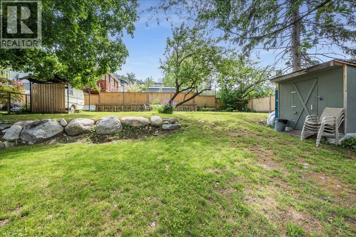 902 Fell Street, Nelson, British Columbia  V1L 3N2 - Photo 31 - 10388034