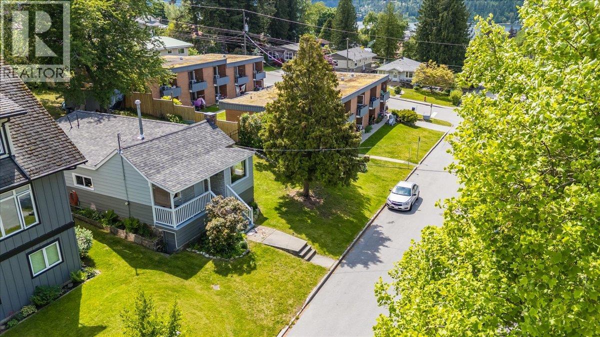 902 Fell Street, Nelson, British Columbia  V1L 3N2 - Photo 38 - 10388034