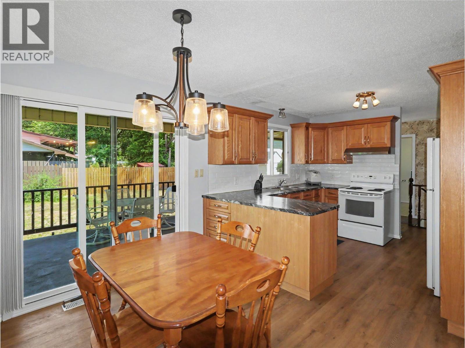 1383 68th Avenue, Grand Forks, British Columbia  V0H 1H0 - Photo 5 - 10389310