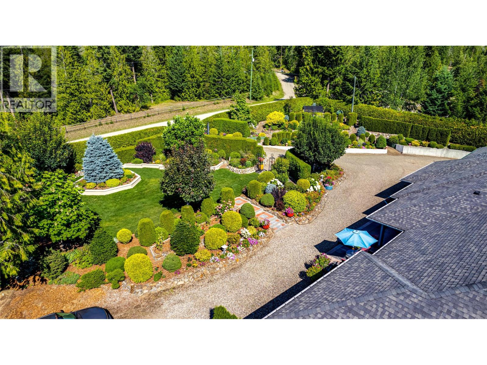 39 Ladyslipper Road, Lumby, British Columbia  V0E 2G5 - Photo 3 - 10389314