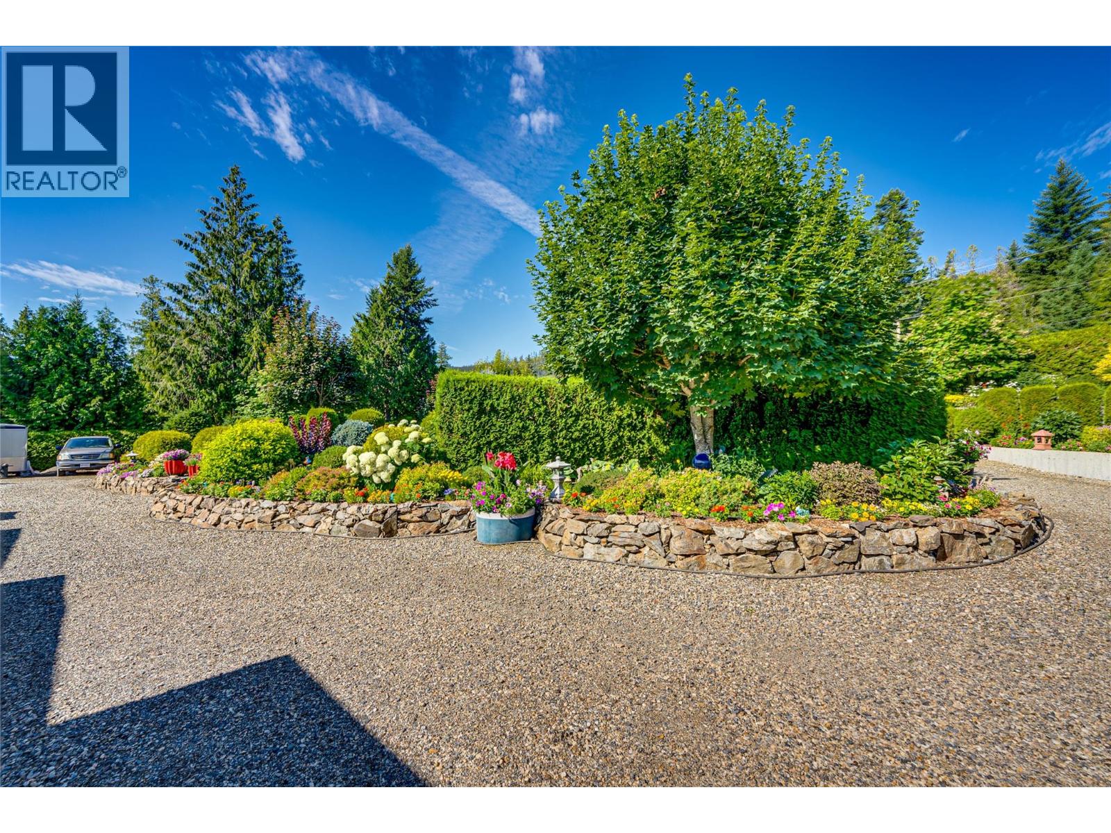 39 Ladyslipper Road, Lumby, British Columbia  V0E 2G5 - Photo 51 - 10389314