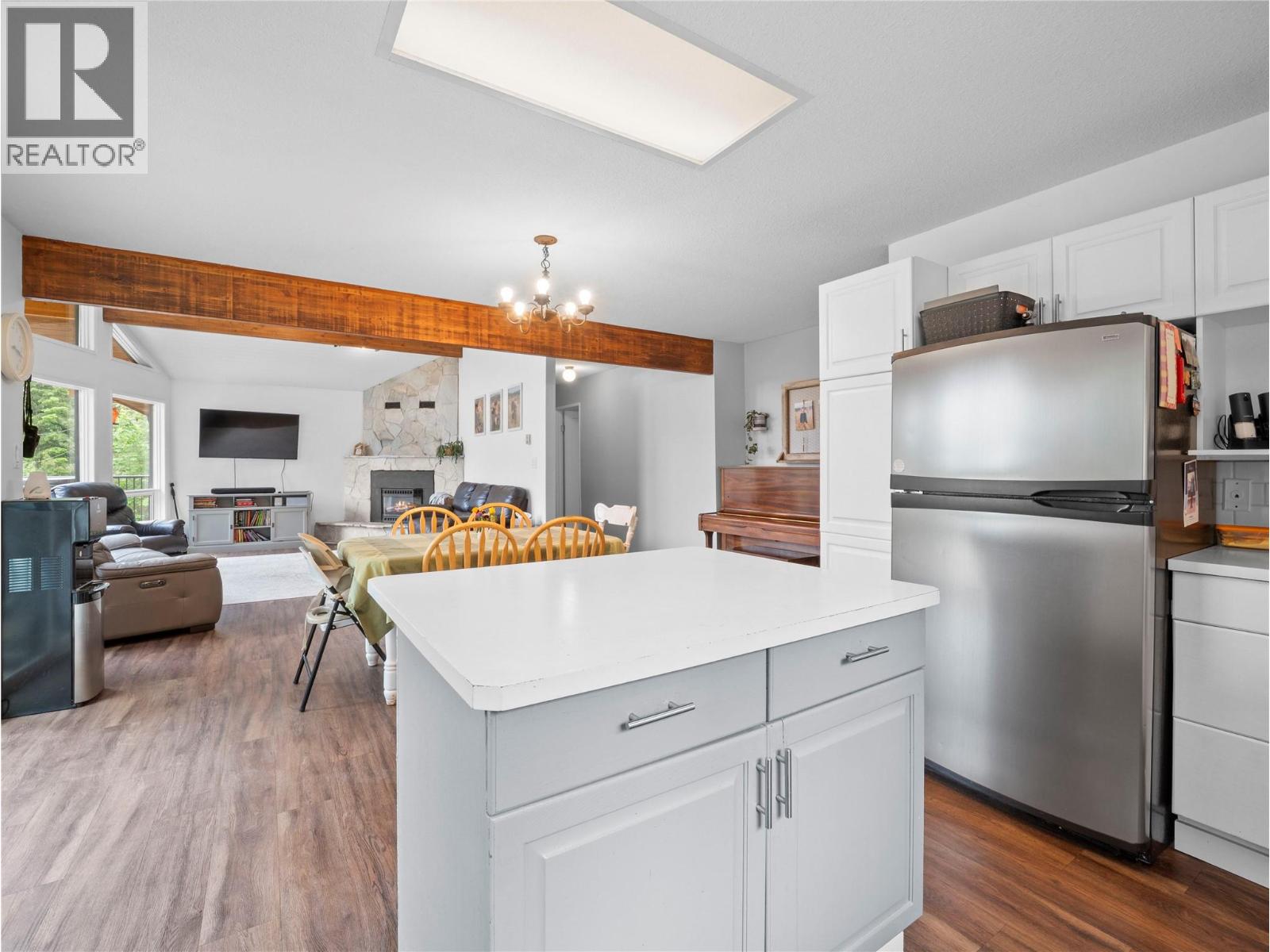 5150 49 Street Nw, Salmon Arm, British Columbia  V1E 3A6 - Photo 10 - 10389102