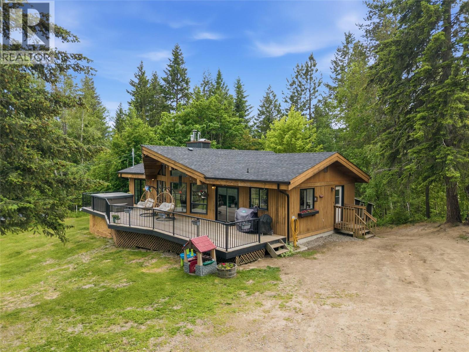 5150 49 Street Nw, Salmon Arm, British Columbia  V1E 3A6 - Photo 2 - 10389102