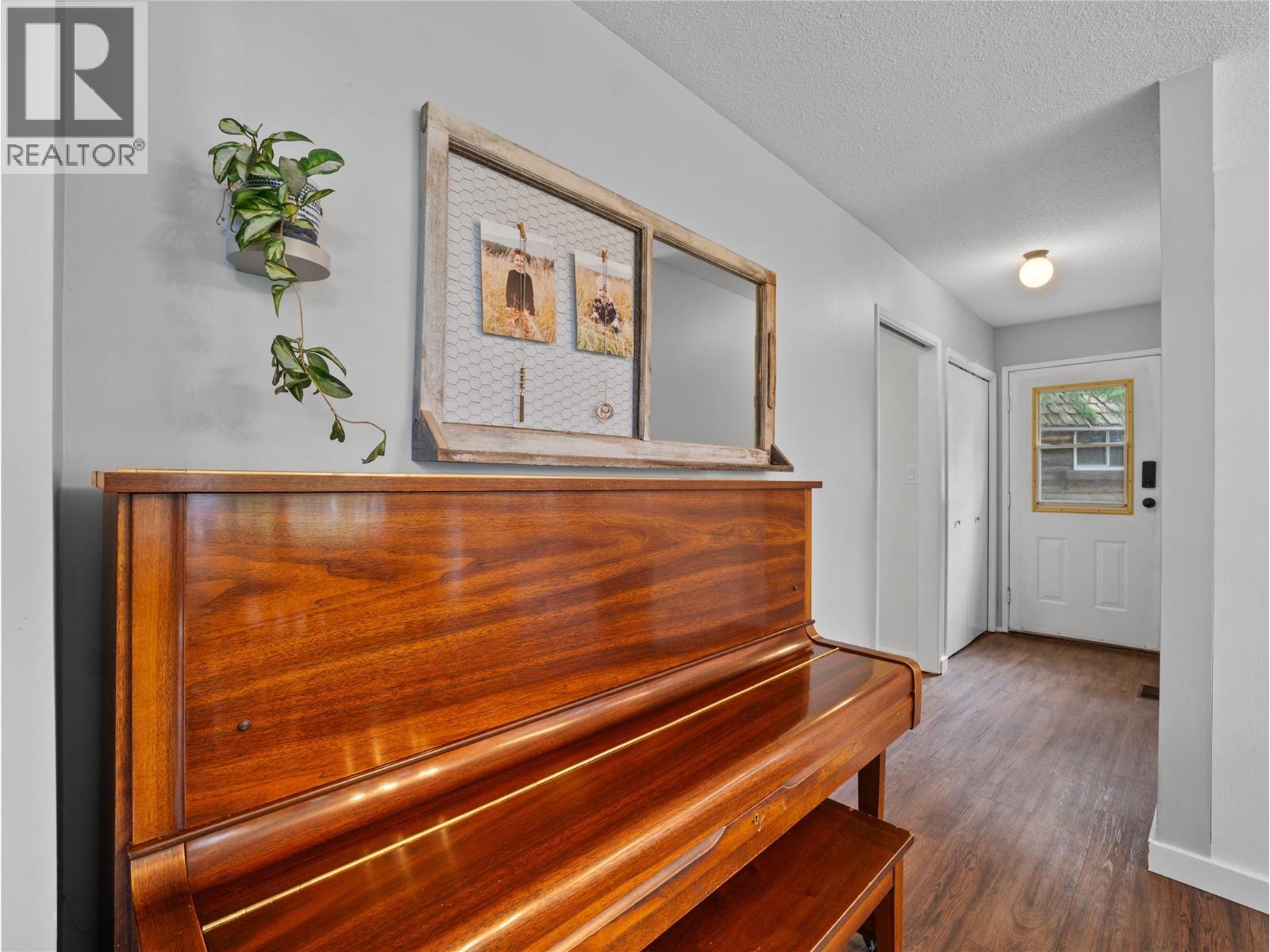 5150 49 Street Nw, Salmon Arm, British Columbia  V1E 3A6 - Photo 24 - 10389102