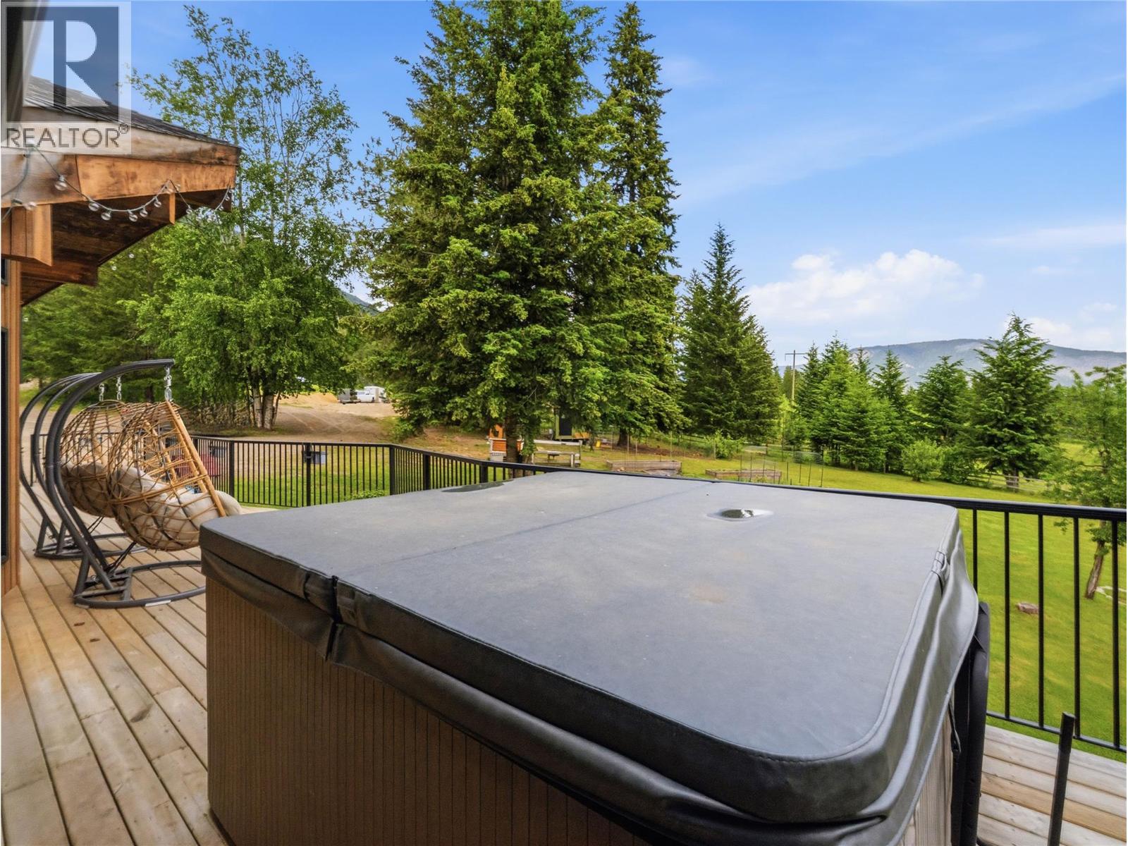 5150 49 Street Nw, Salmon Arm, British Columbia  V1E 3A6 - Photo 42 - 10389102