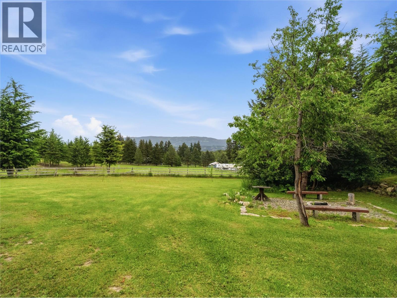 5150 49 Street Nw, Salmon Arm, British Columbia  V1E 3A6 - Photo 45 - 10389102