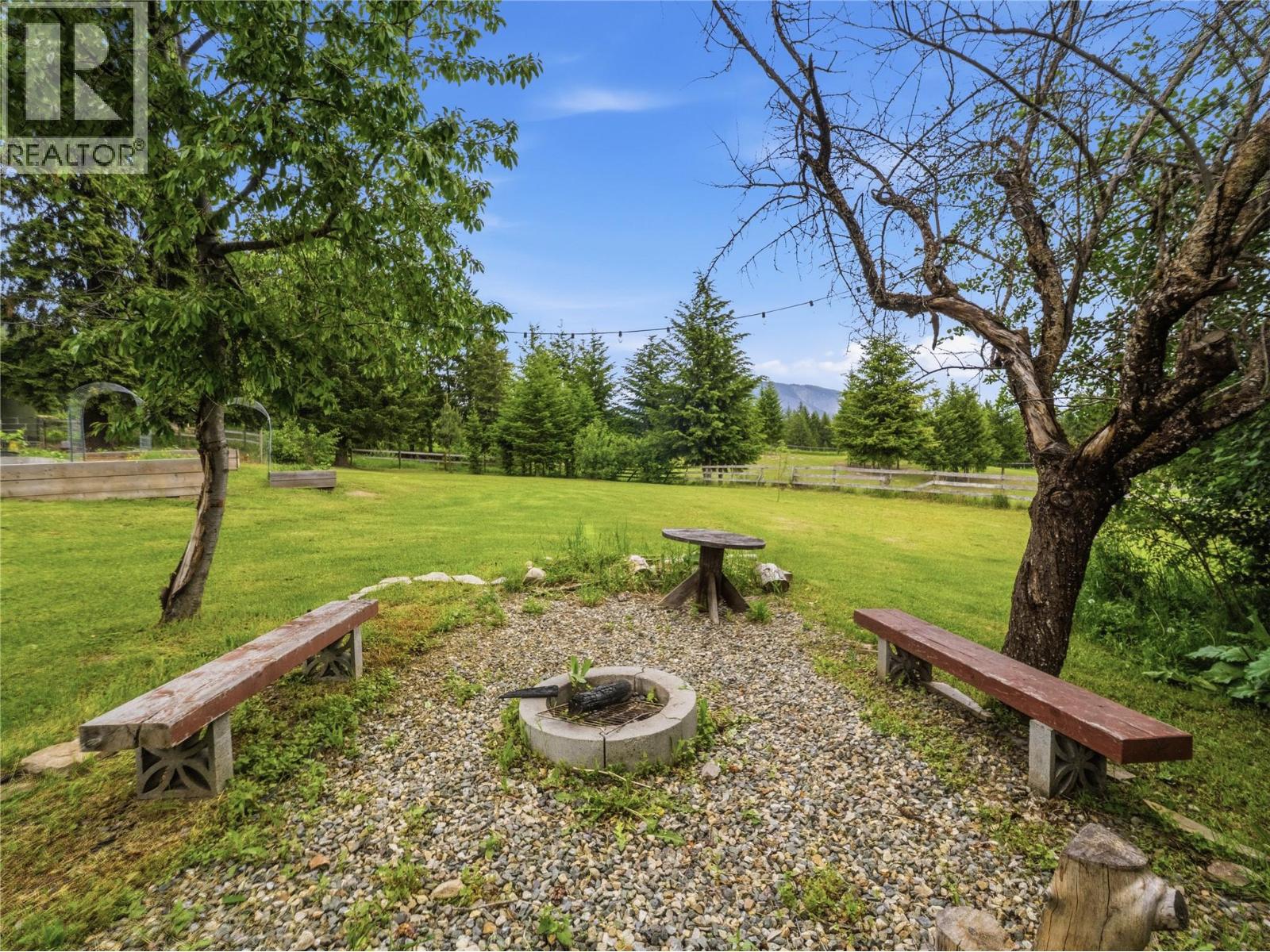 5150 49 Street Nw, Salmon Arm, British Columbia  V1E 3A6 - Photo 46 - 10389102