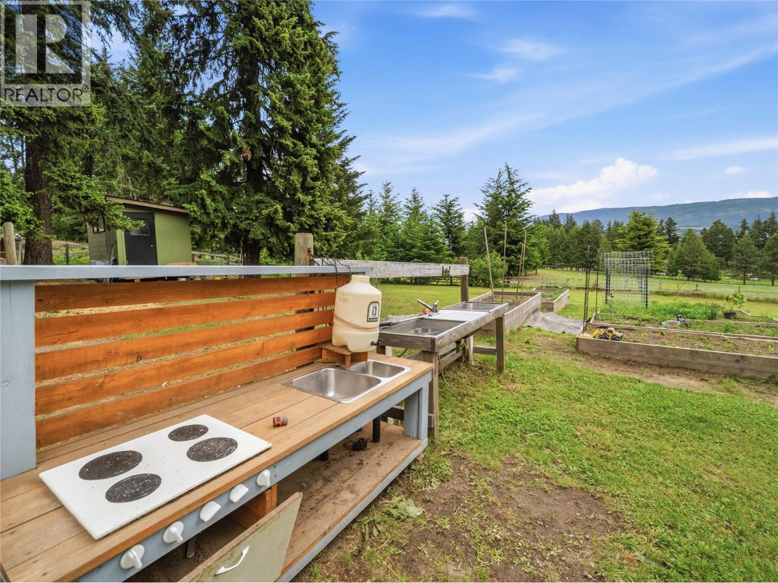 5150 49 Street Nw, Salmon Arm, British Columbia  V1E 3A6 - Photo 56 - 10389102