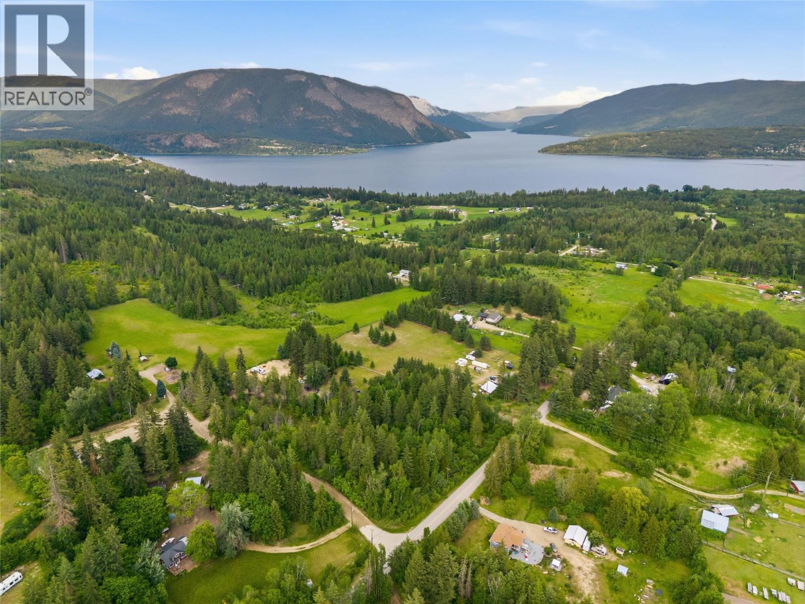 5150 49 Street Nw, Salmon Arm, British Columbia  V1E 3A6 - Photo 68 - 10389102