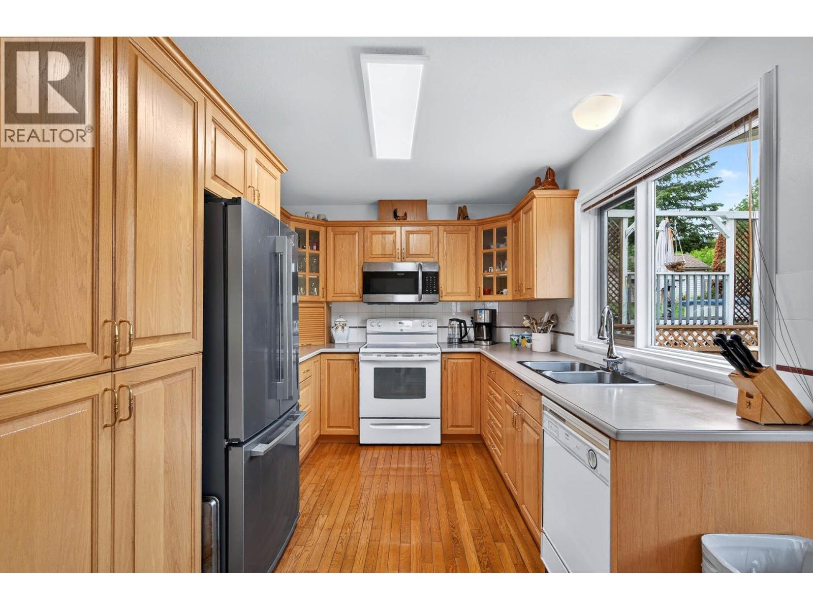 2403 Parkview Drive, Kamloops, British Columbia  v2c 2g2 - Photo 2 - 10388722