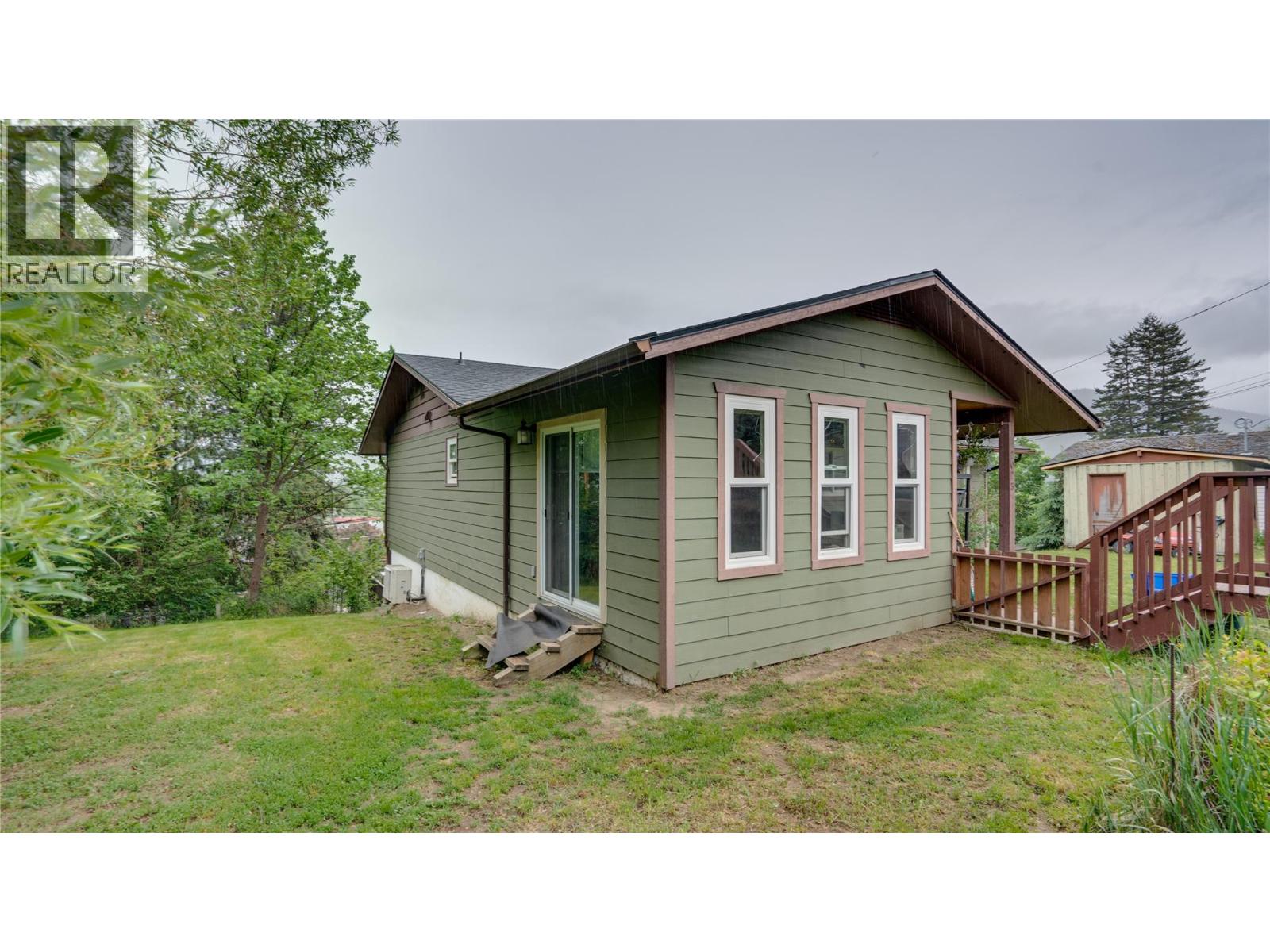 2025 Catt Avenue, Lumby, British Columbia  V0E 2G0 - Photo 45 - 10388927
