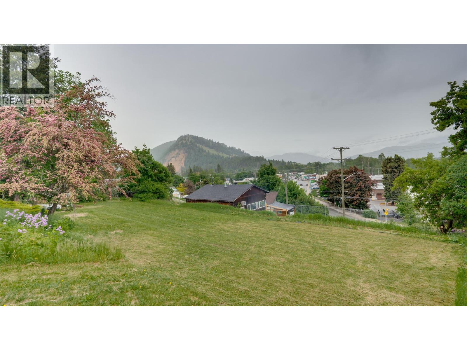 2025 Catt Avenue, Lumby, British Columbia  V0E 2G0 - Photo 47 - 10388927