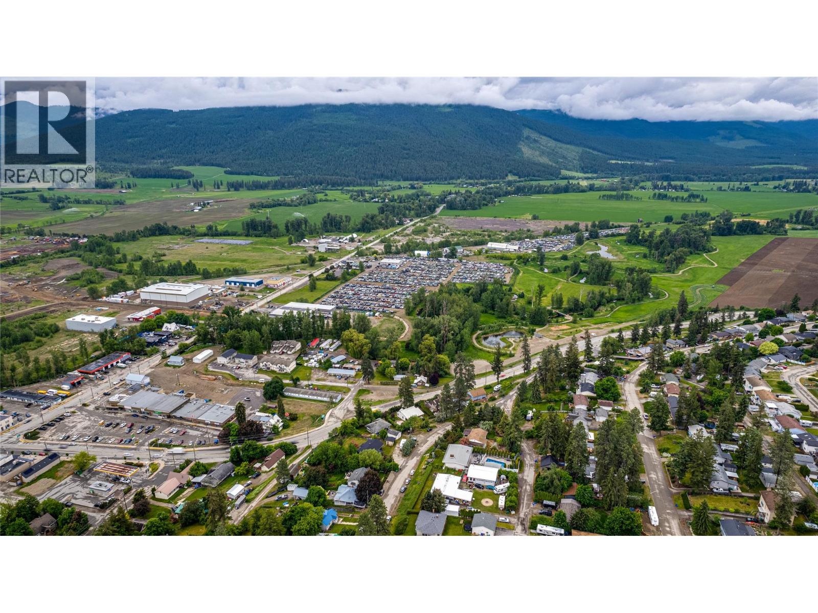 2025 Catt Avenue, Lumby, British Columbia  V0E 2G0 - Photo 52 - 10388927