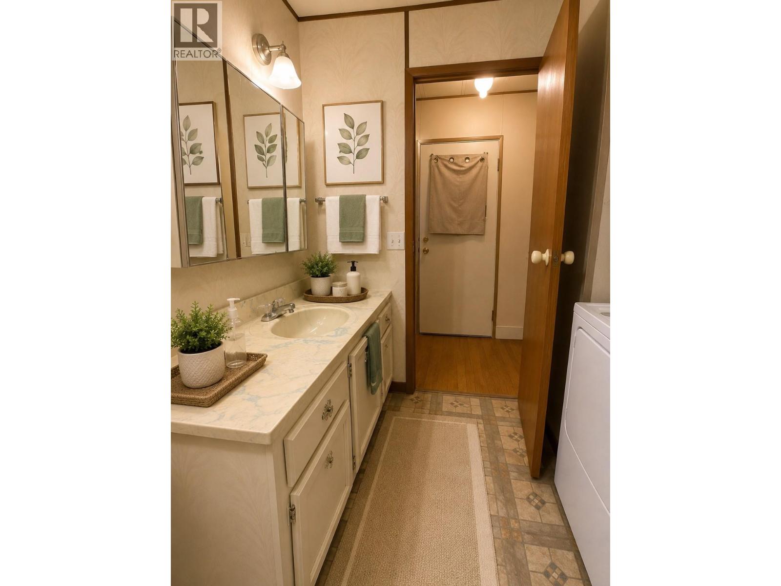 3745 Lakeshore Road Unit# 110, Kelowna, British Columbia  V1W 3K4 - Photo 20 - 10389332
