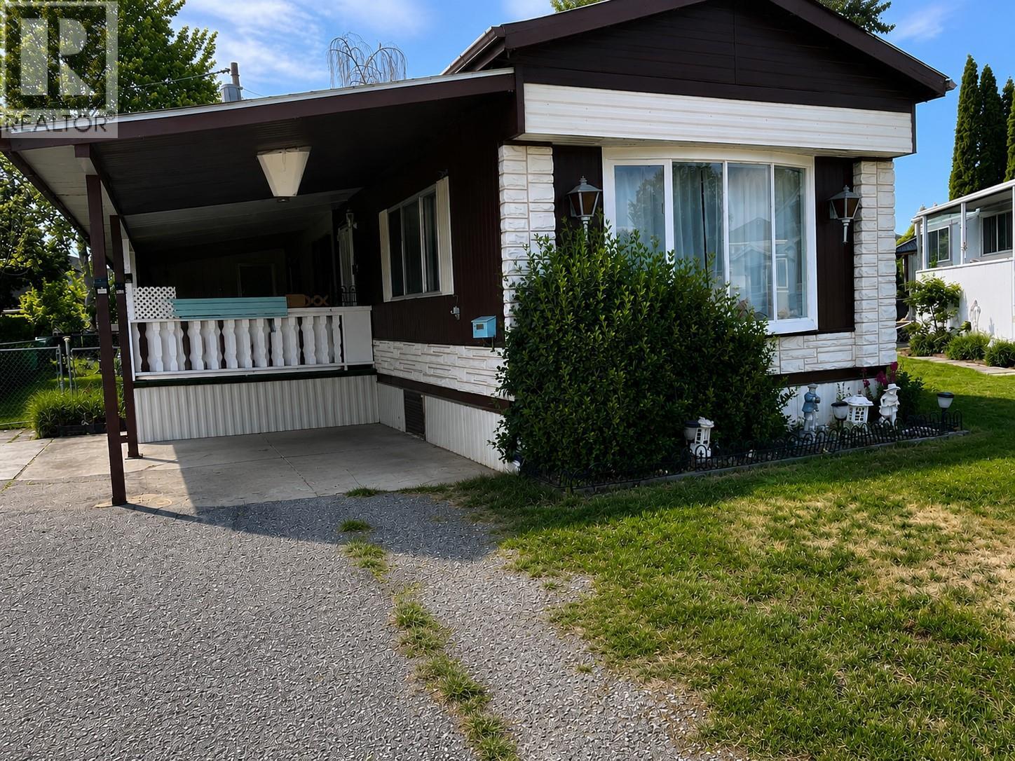 3745 Lakeshore Road Unit# 110, Kelowna, British Columbia  V1W 3K4 - Photo 3 - 10389332
