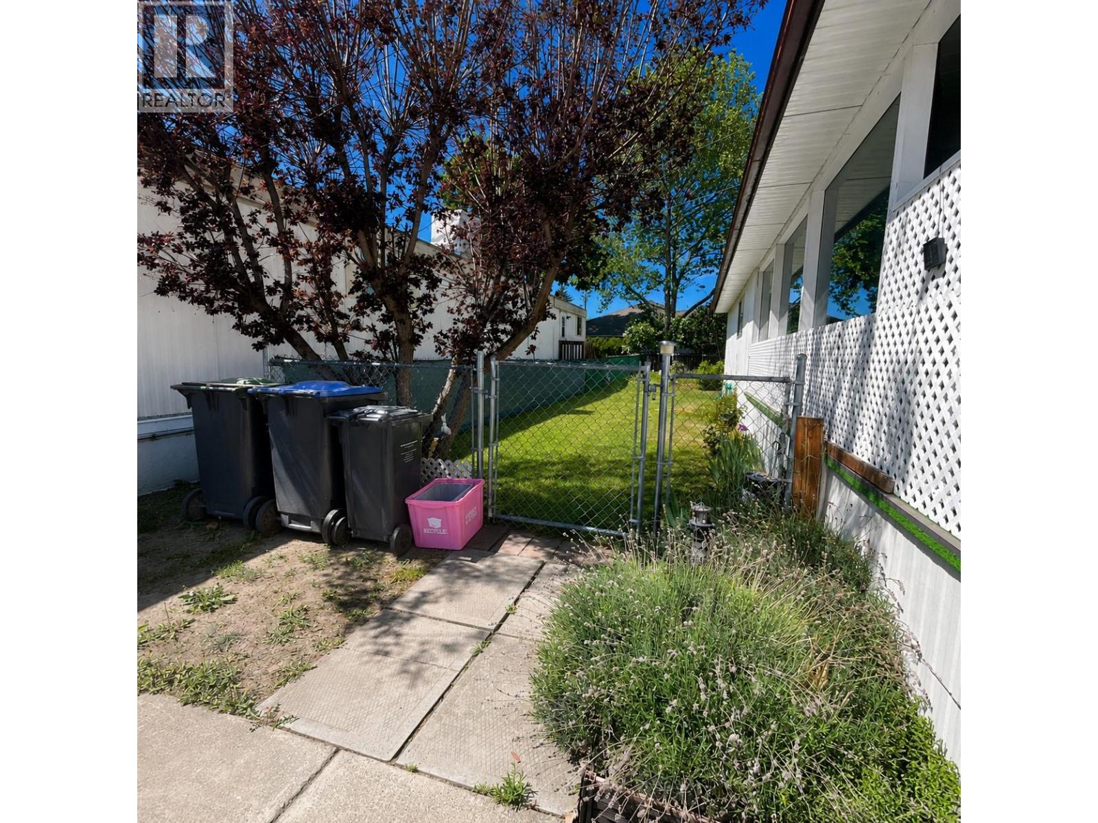 3745 Lakeshore Road Unit# 110, Kelowna, British Columbia  V1W 3K4 - Photo 38 - 10389332