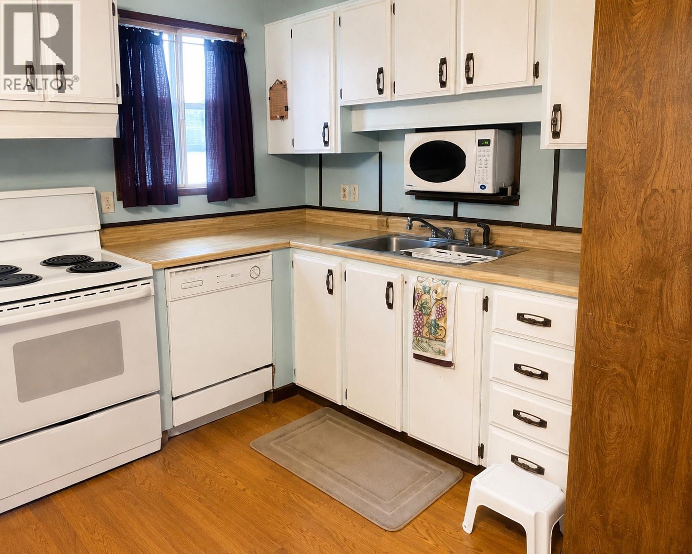 3745 Lakeshore Road Unit# 110, Kelowna, British Columbia  V1W 3K4 - Photo 8 - 10389332