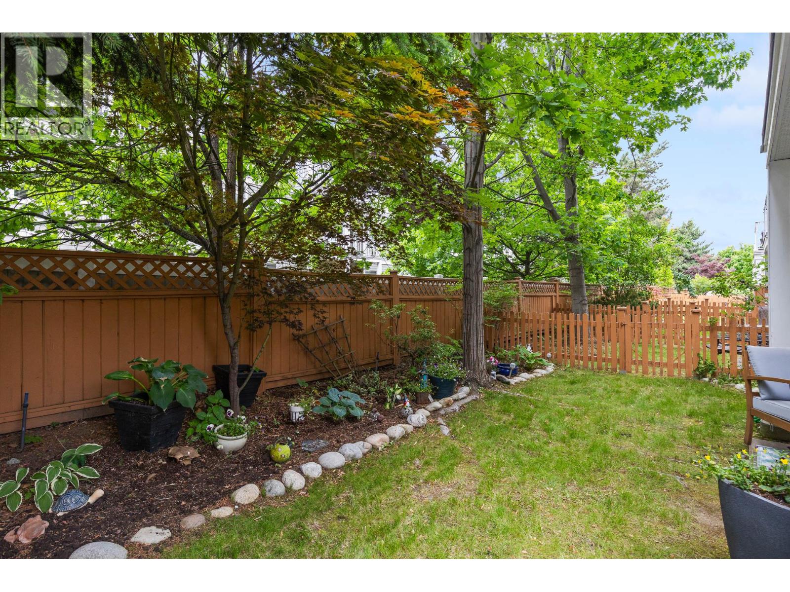 1853 Parkview Crescent Unit# 8, Kelowna, British Columbia  V1X 8A3 - Photo 3 - 10389196
