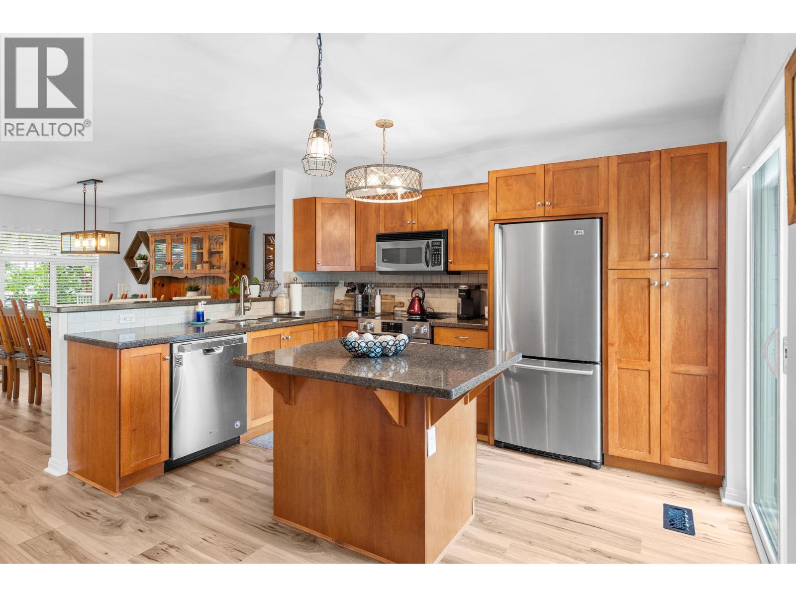 1853 Parkview Crescent Unit# 8, Kelowna, British Columbia  V1X 8A3 - Photo 4 - 10389196
