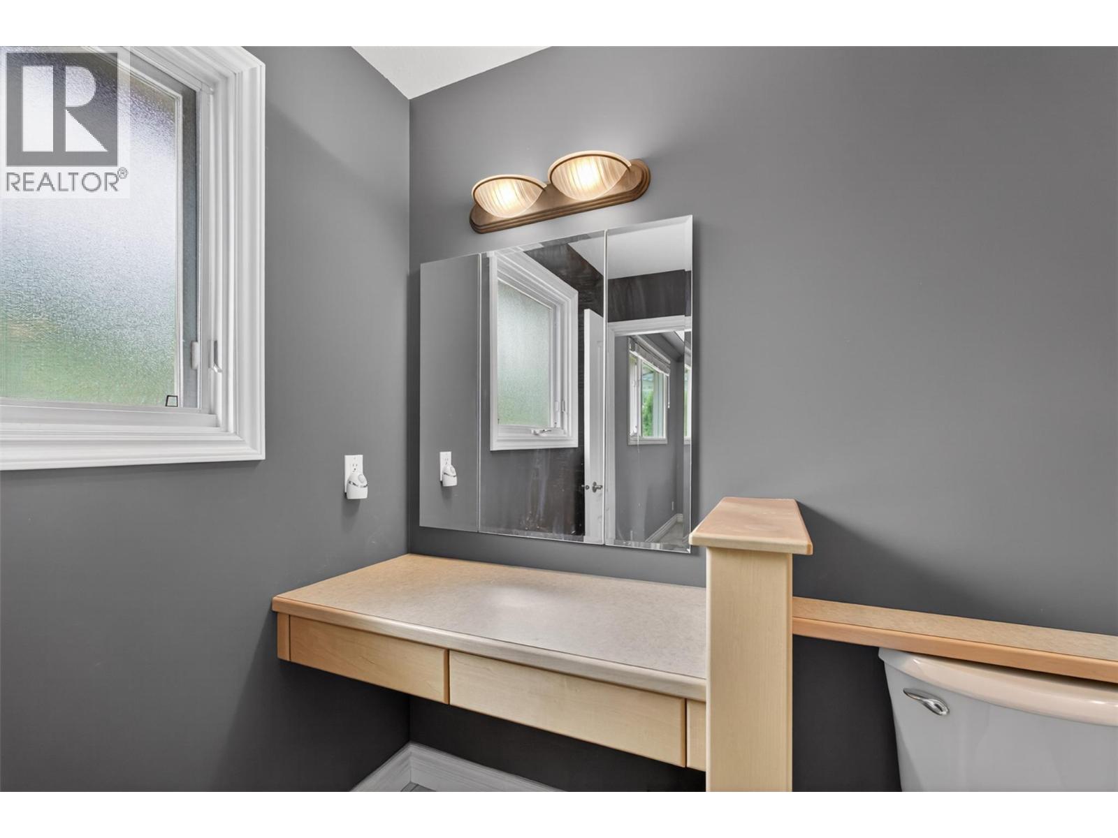 1685 Jonathan Road, Kelowna, British Columbia  V1P 1A7 - Photo 23 - 10387516