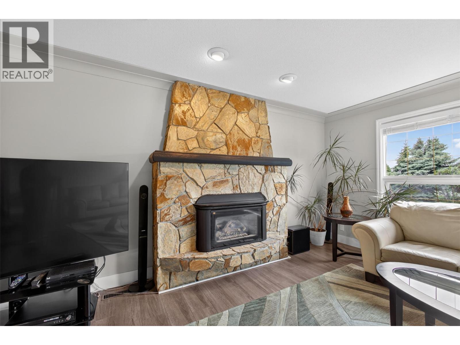 1685 Jonathan Road, Kelowna, British Columbia  V1P 1A7 - Photo 8 - 10387516