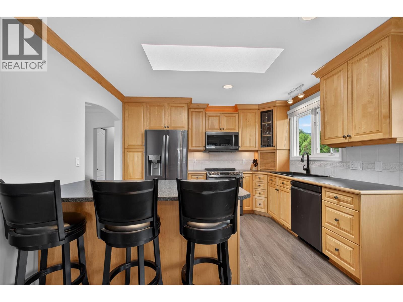 1685 Jonathan Road, Kelowna, British Columbia  V1P 1A7 - Photo 9 - 10387516