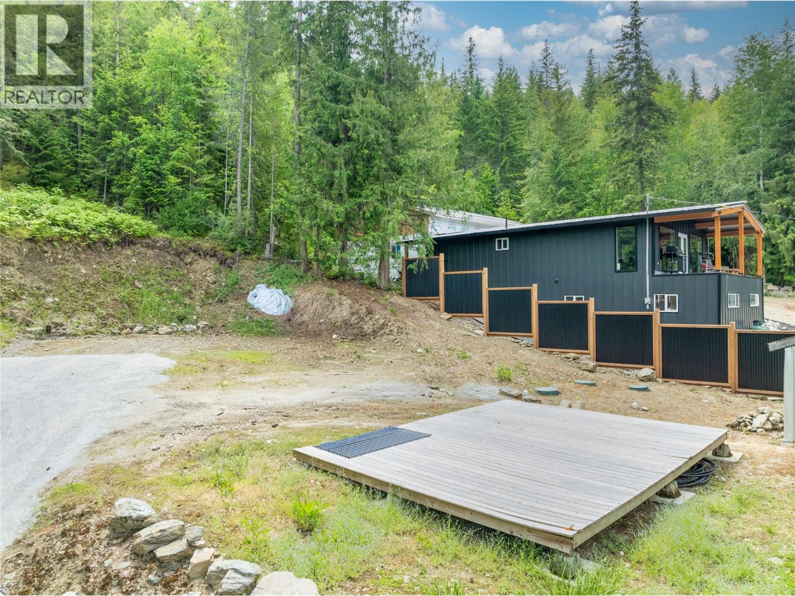 3950 Short Road, Eagle Bay, British Columbia  V0E 1T0 - Photo 8 - 10388913