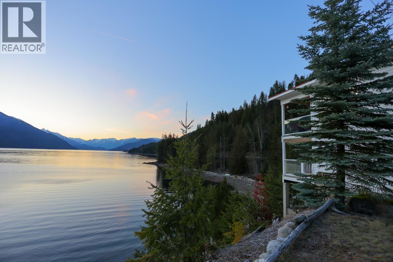 819 Silver Cove Drive, Silverton, British Columbia  V0G 1S0 - Photo 3 - 10389124