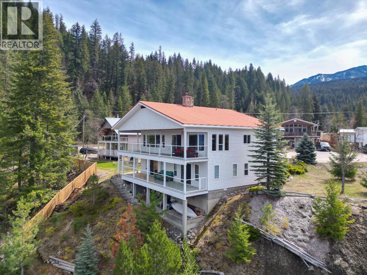 819 Silver Cove Drive, Silverton, British Columbia  V0G 1S0 - Photo 5 - 10389124
