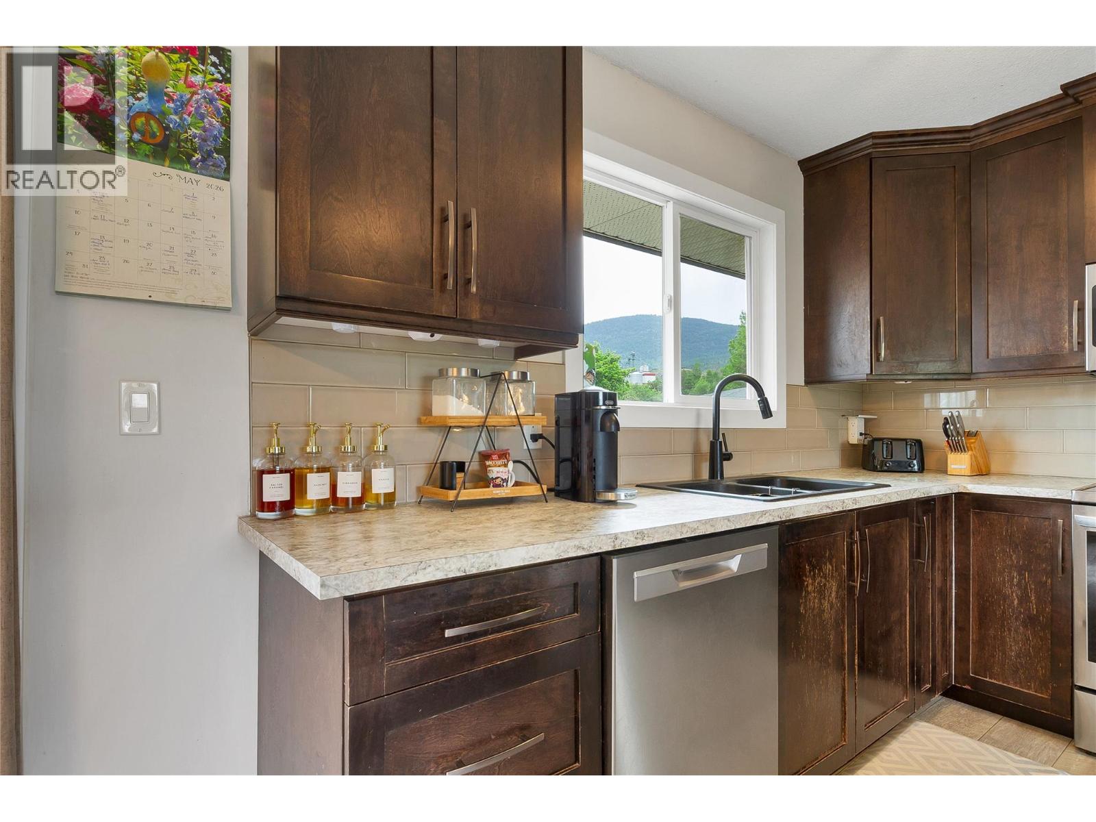 1214 Otter Lake Cross Road, Spallumcheen, British Columbia  V4Y 0N8 - Photo 12 - 10389256