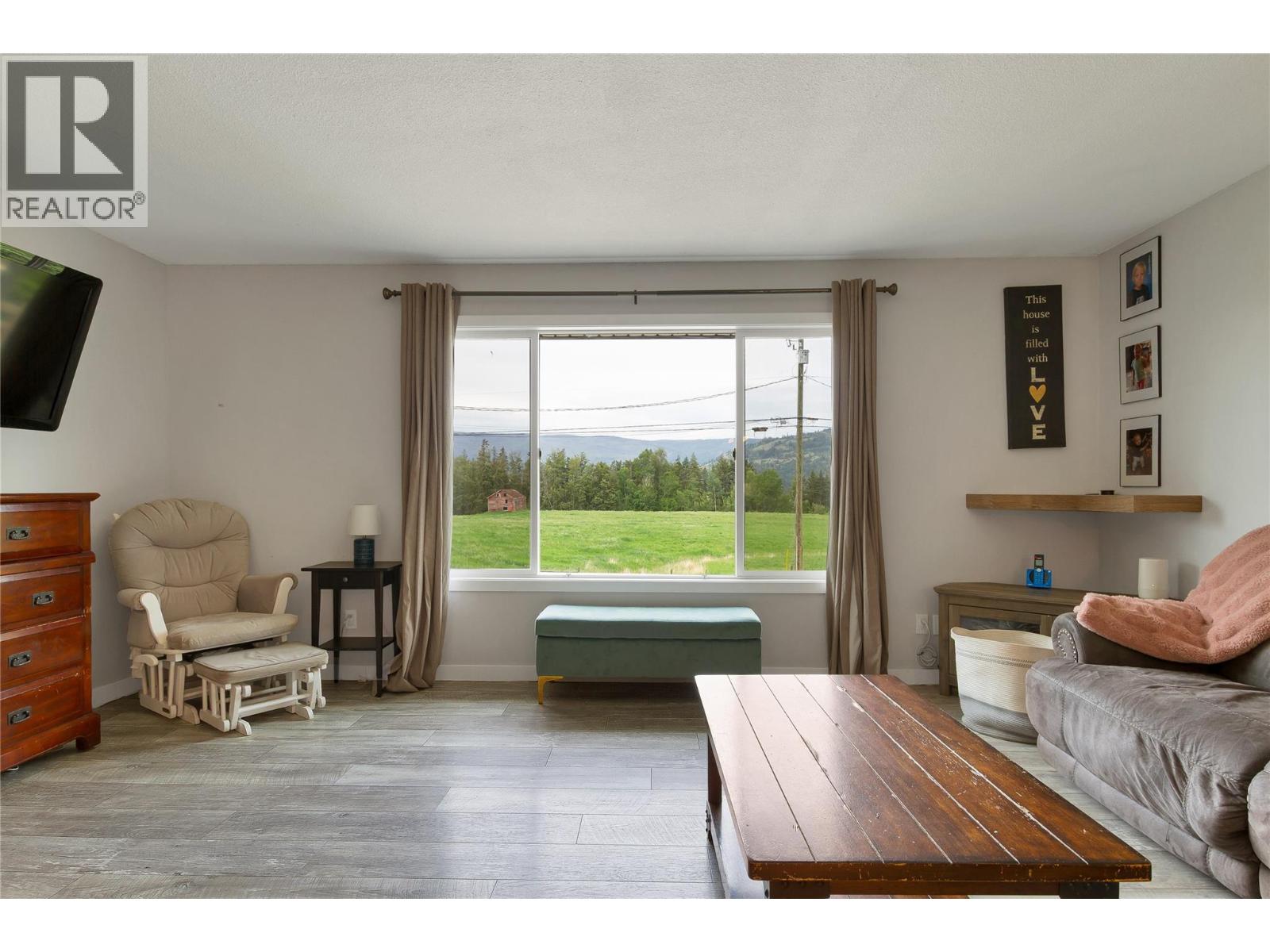 1214 Otter Lake Cross Road, Spallumcheen, British Columbia  V4Y 0N8 - Photo 6 - 10389256