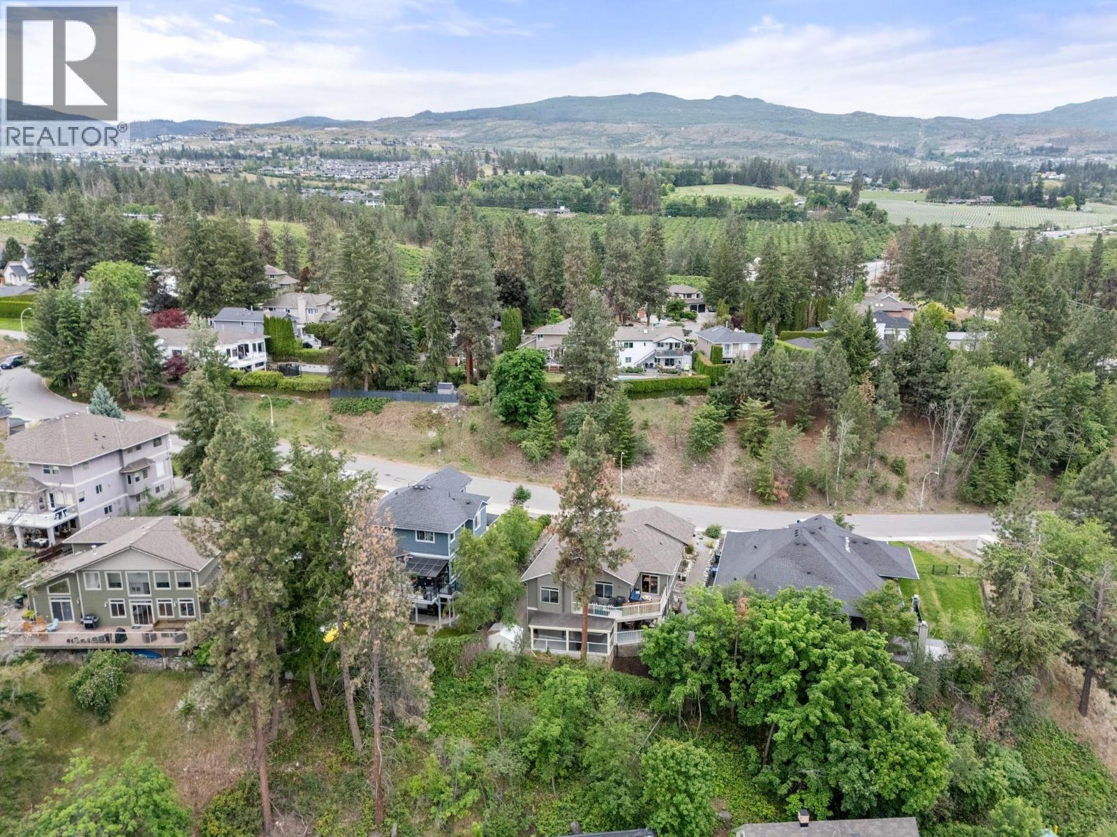 594 Vintage Terrace Road, Kelowna, British Columbia  V1W 3B3 - Photo 3 - 10389148