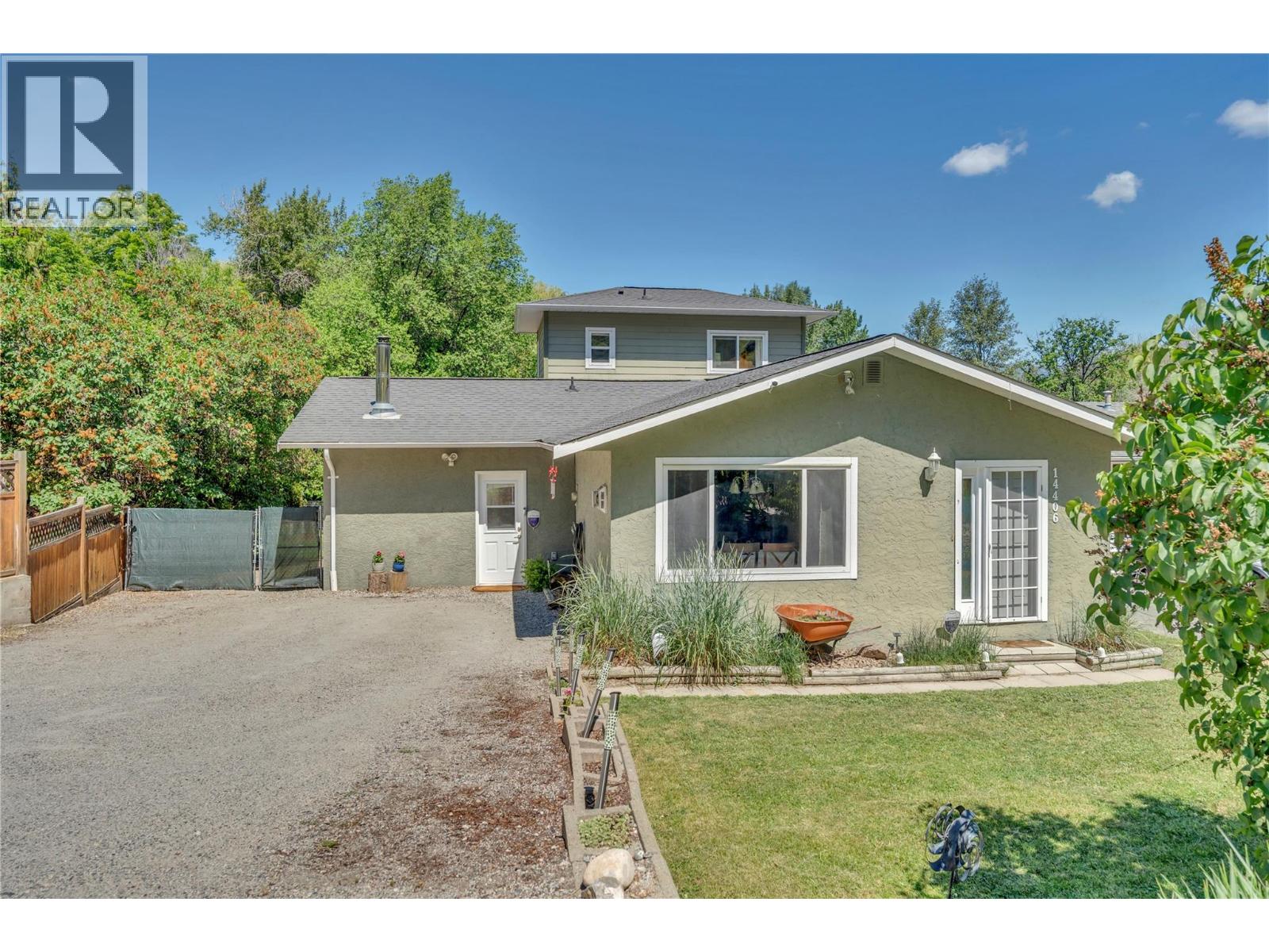 14406 Latimer Avenue, Summerland, British Columbia  V0H 1Z0 - Photo 2 - 10388564