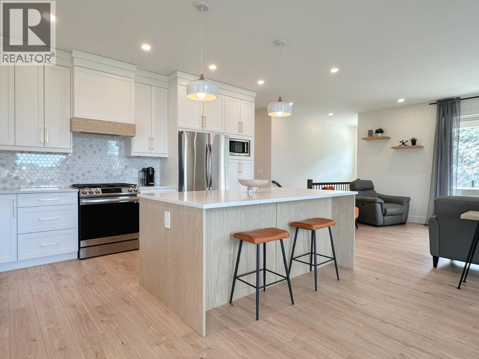 3627 Fairwinds Drive, Osoyoos, British Columbia  V0H 1V4 - Photo 6 - 10388687