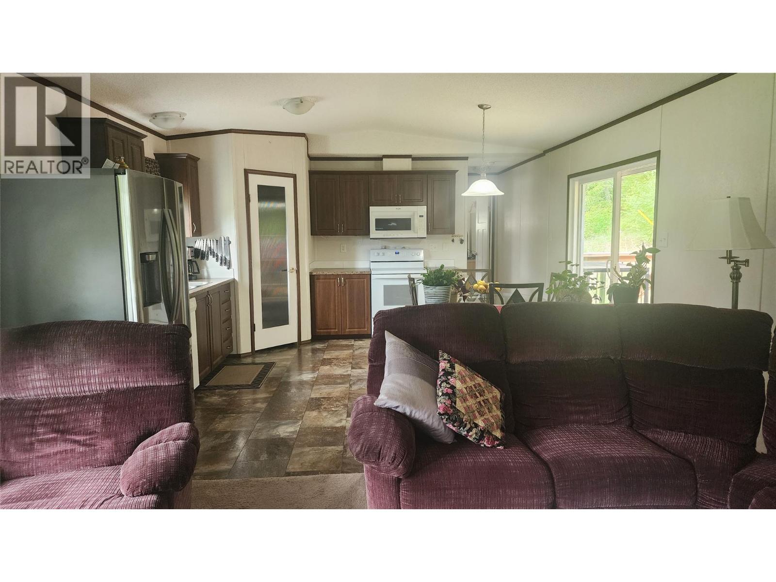 3015 6 Highway, Nakusp, British Columbia  V0G 1R1 - Photo 10 - 10389288