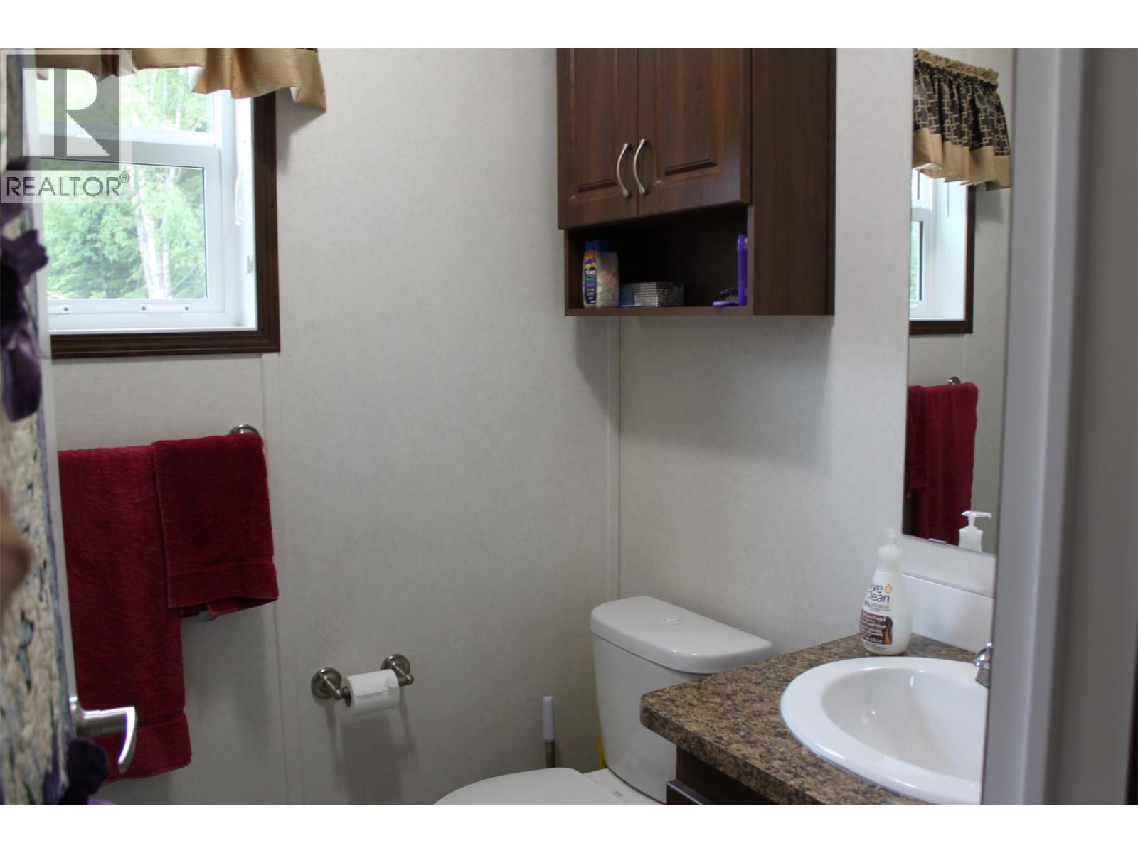3015 6 Highway, Nakusp, British Columbia  V0G 1R1 - Photo 14 - 10389288