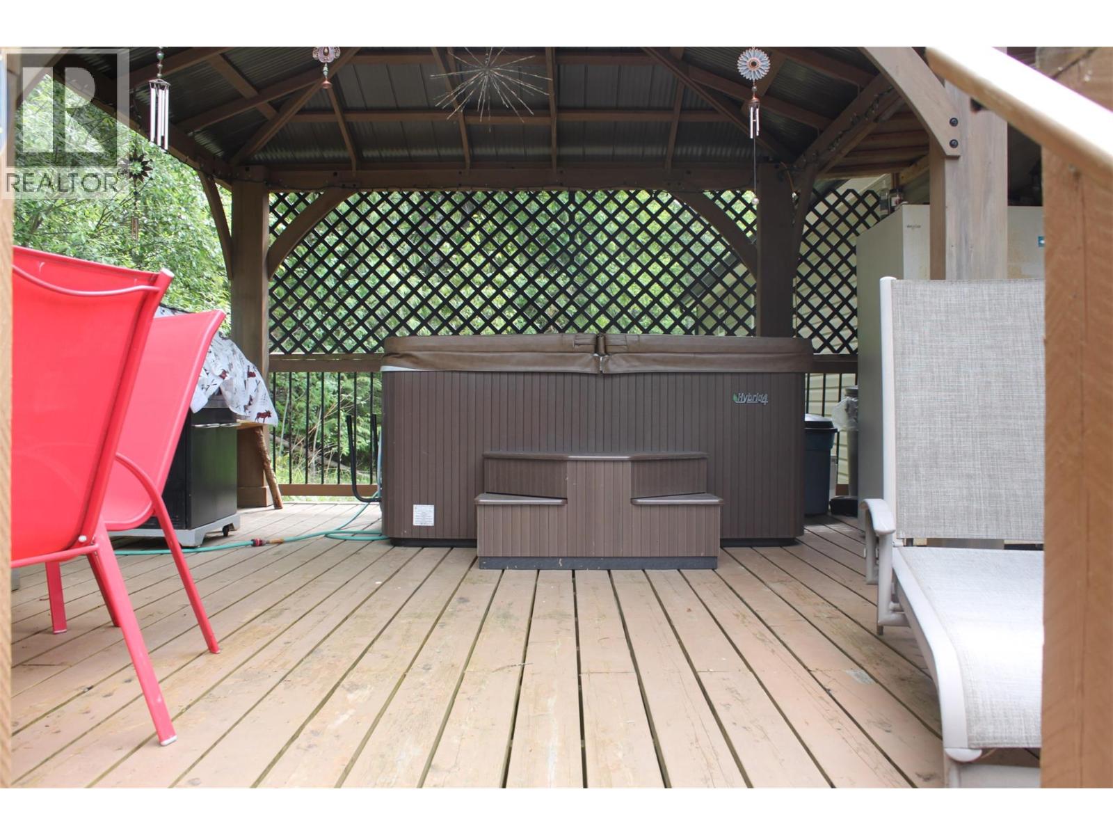 3015 6 Highway, Nakusp, British Columbia  V0G 1R1 - Photo 21 - 10389288