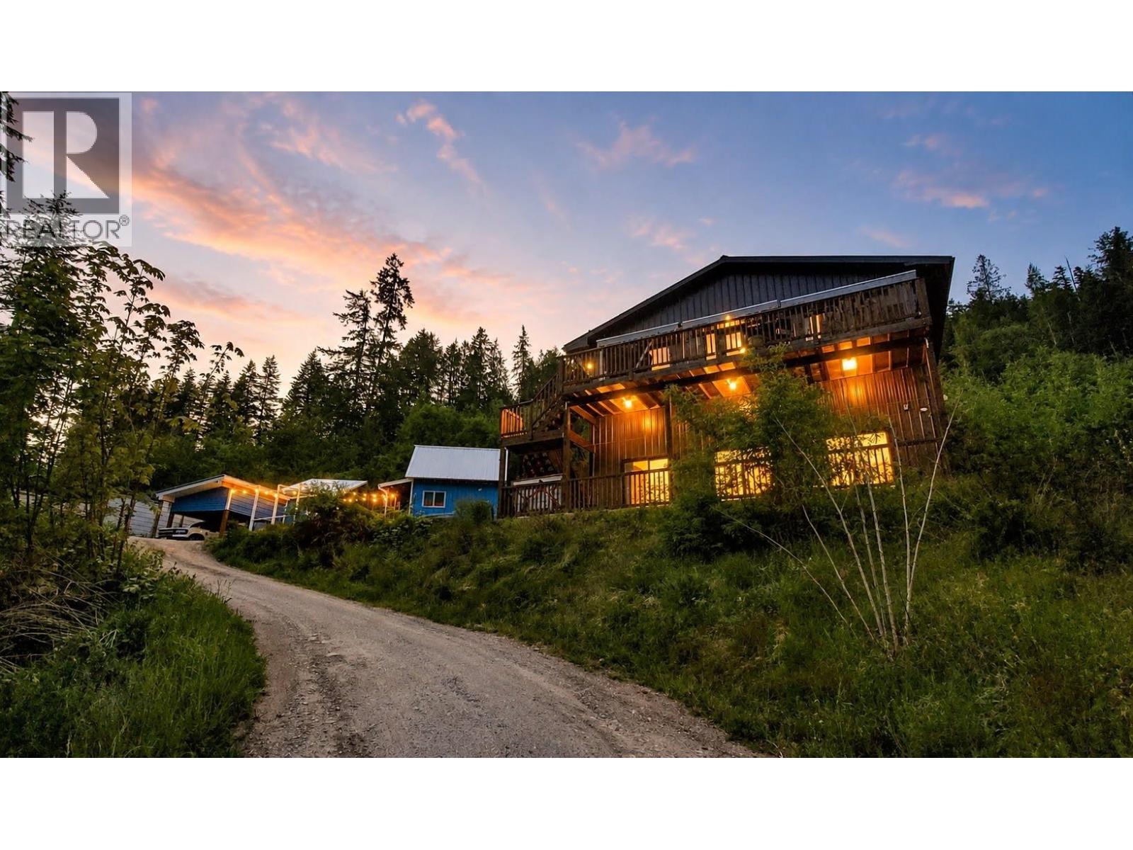 6421 Sunshine Drive, balfour, British Columbia