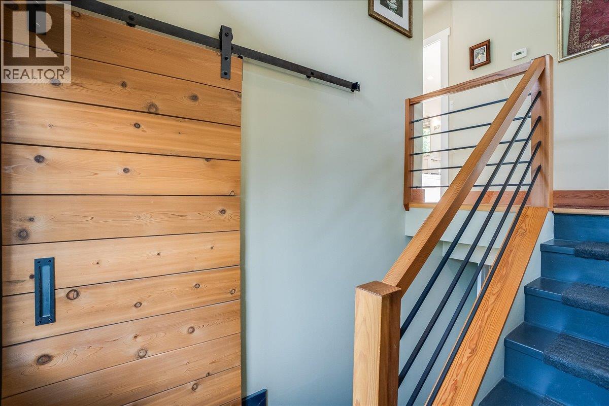 1001 Gilker Street, Nelson, British Columbia  V1L 5V3 - Photo 27 - 10389313