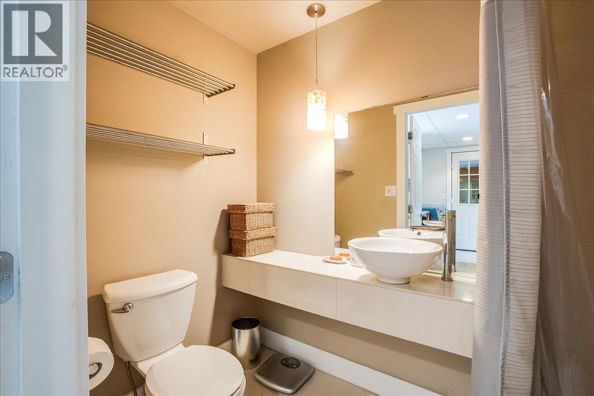1001 Gilker Street, Nelson, British Columbia  V1L 5V3 - Photo 32 - 10389313
