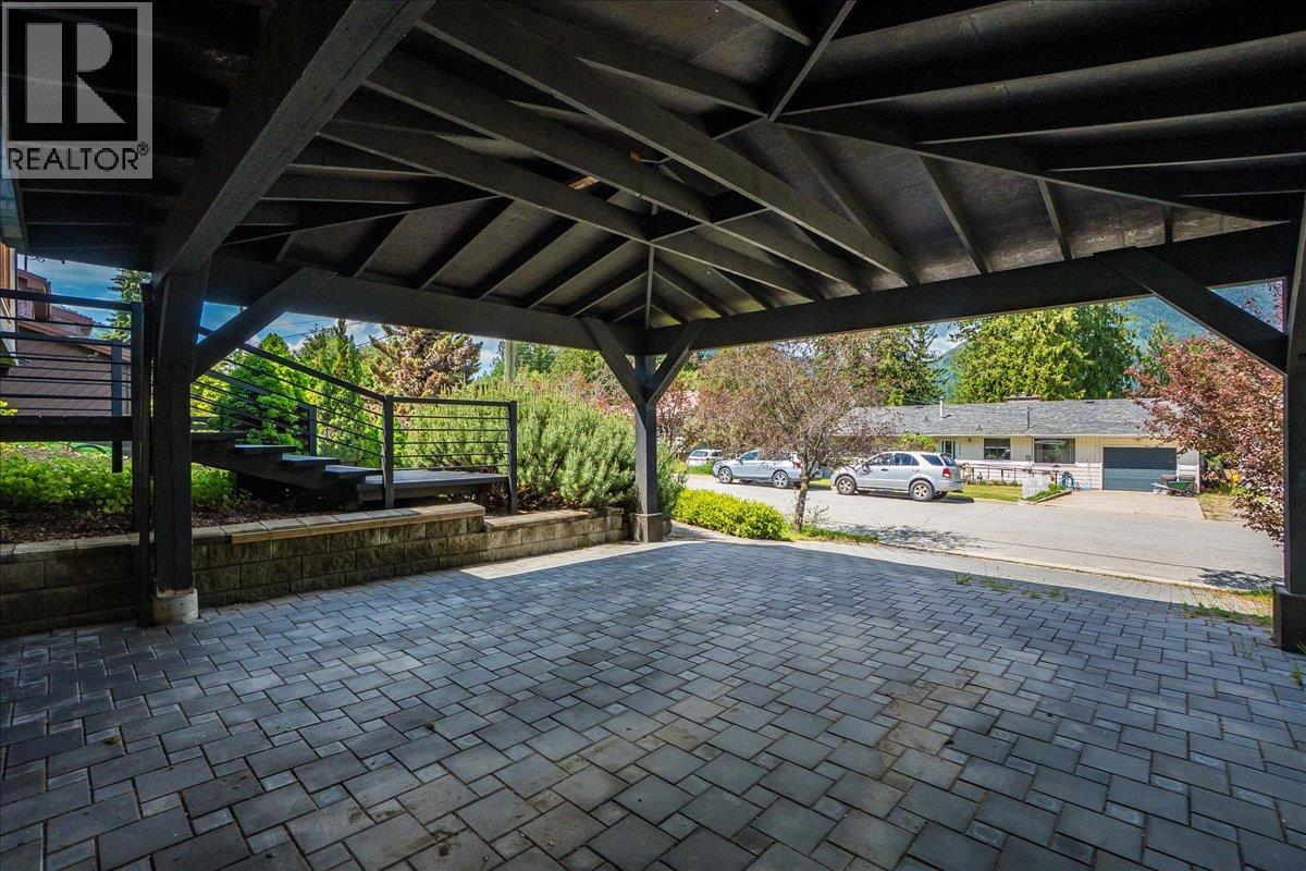 1001 Gilker Street, Nelson, British Columbia  V1L 5V3 - Photo 38 - 10389313