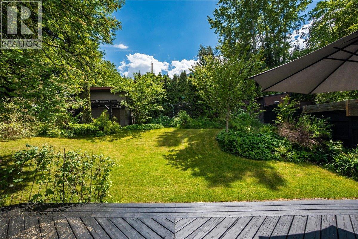 1001 Gilker Street, Nelson, British Columbia  V1L 5V3 - Photo 45 - 10389313