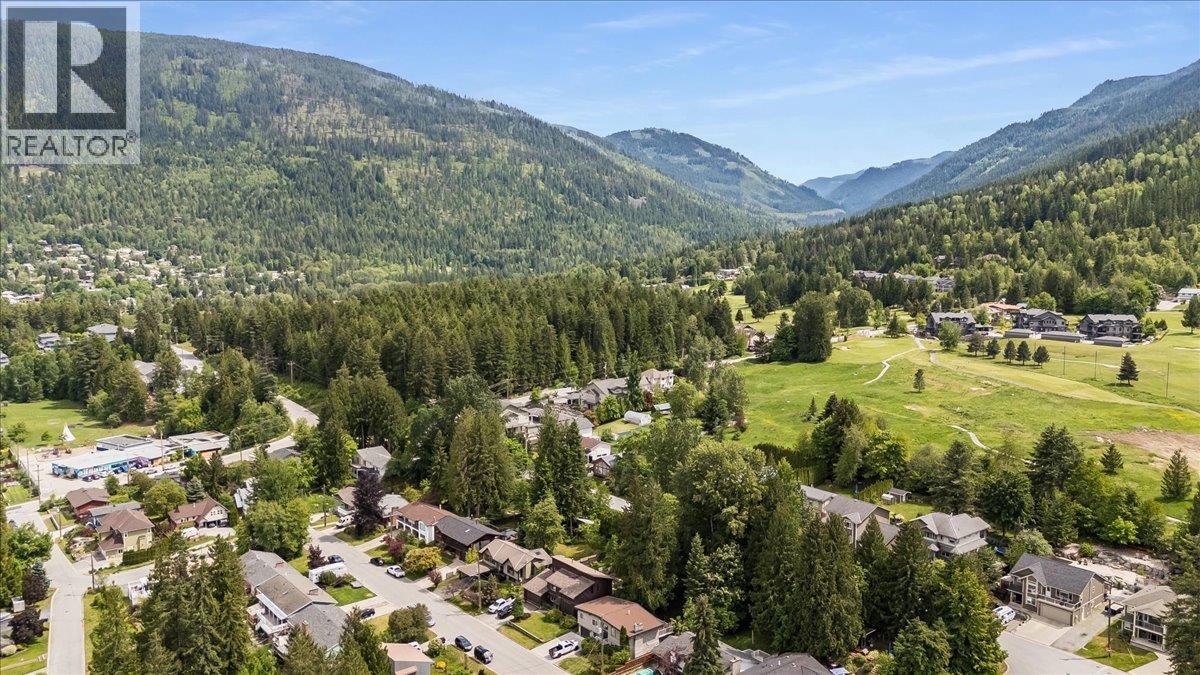 1001 Gilker Street, Nelson, British Columbia  V1L 5V3 - Photo 51 - 10389313