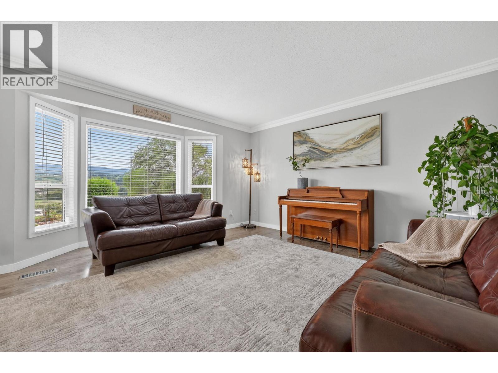 10911 Sherman Drive, Lake Country, British Columbia  V4V 1W8 - Photo 10 - 10389076