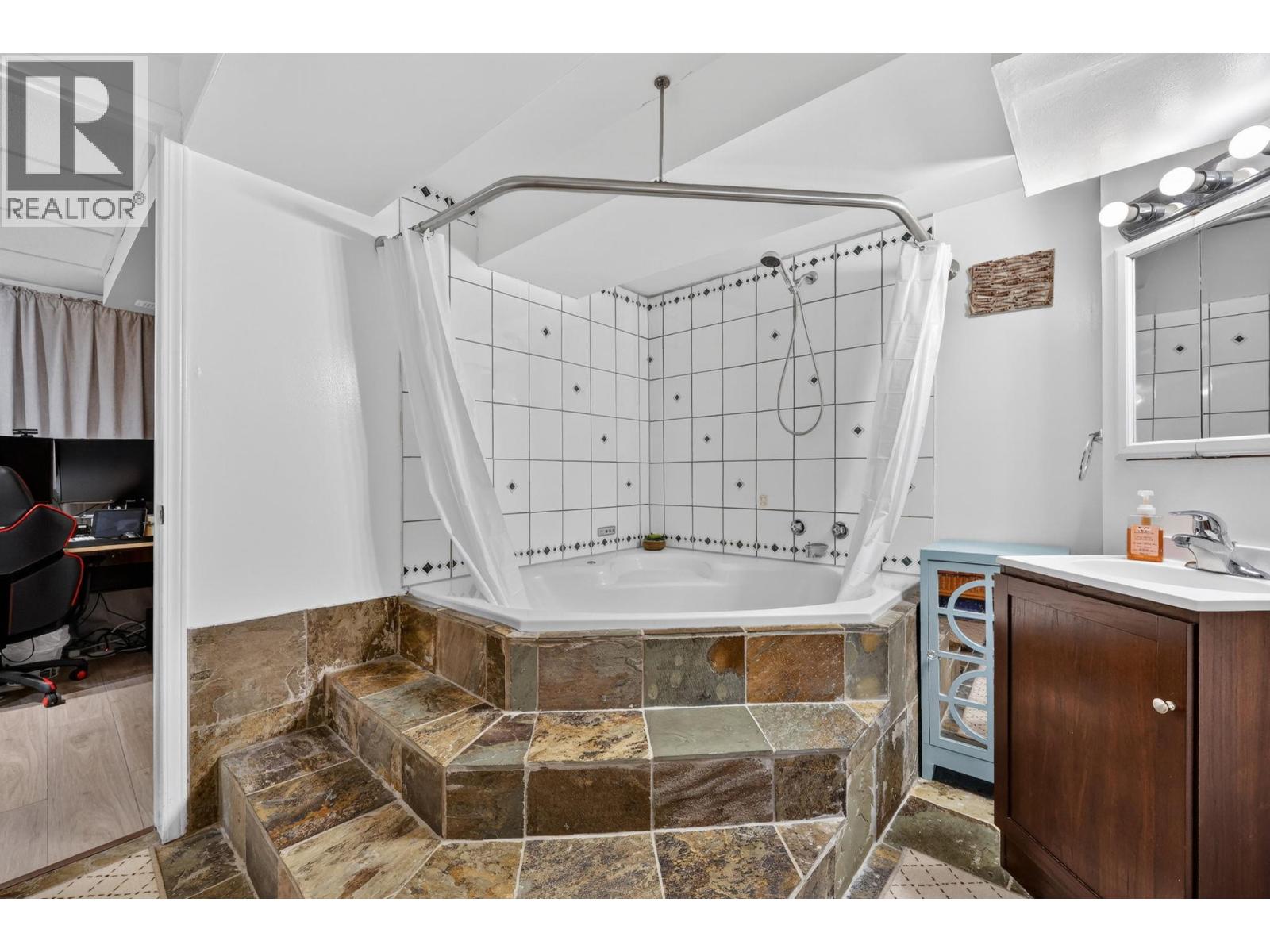 10911 Sherman Drive, Lake Country, British Columbia  V4V 1W8 - Photo 20 - 10389076