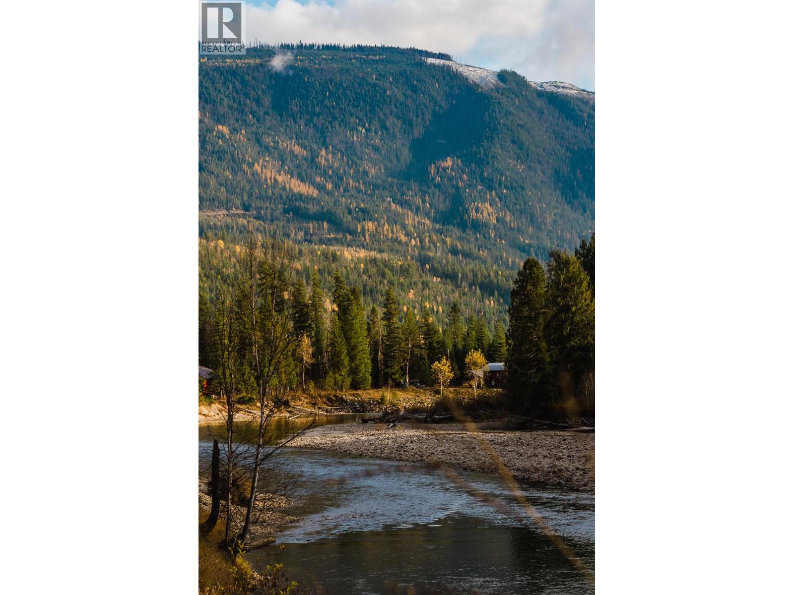 3974 Malakwa Station Road, Malakwa, British Columbia  V0E 2J0 - Photo 31 - 10387470
