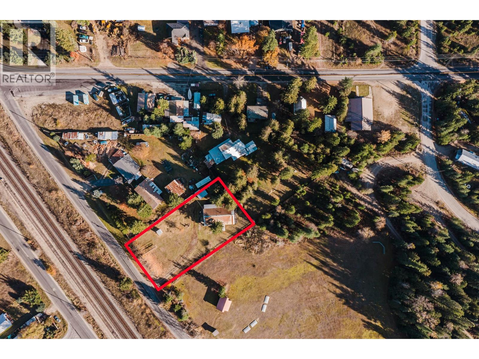 3974 Malakwa Station Road, Malakwa, British Columbia  V0E 2J0 - Photo 34 - 10387470