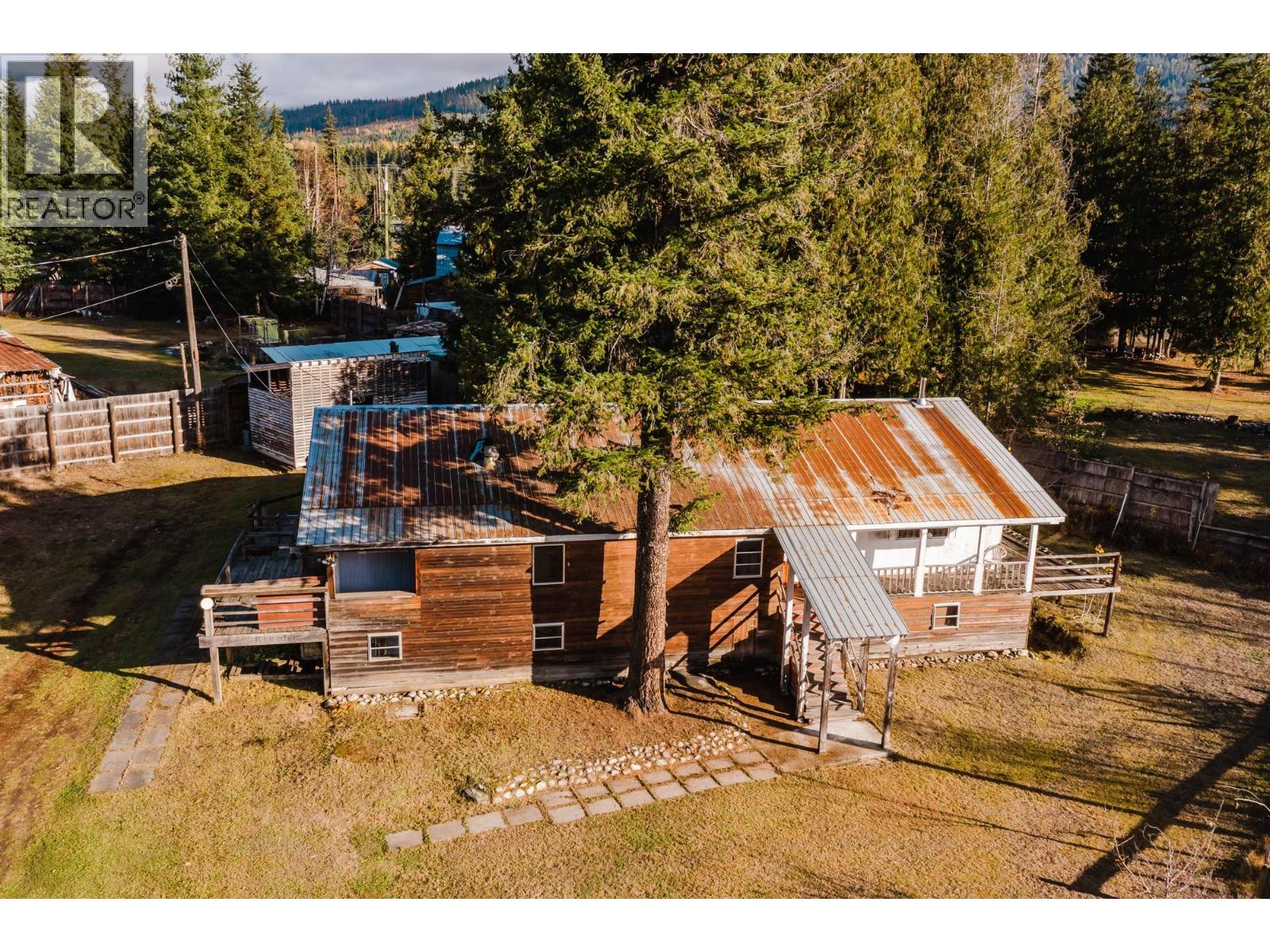 3974 Malakwa Station Road, Malakwa, British Columbia  V0E 2J0 - Photo 41 - 10387470