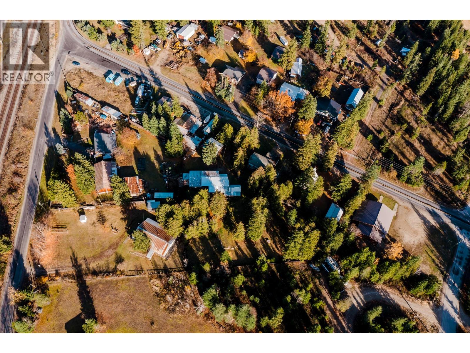 3974 Malakwa Station Road, Malakwa, British Columbia  V0E 2J0 - Photo 45 - 10387470